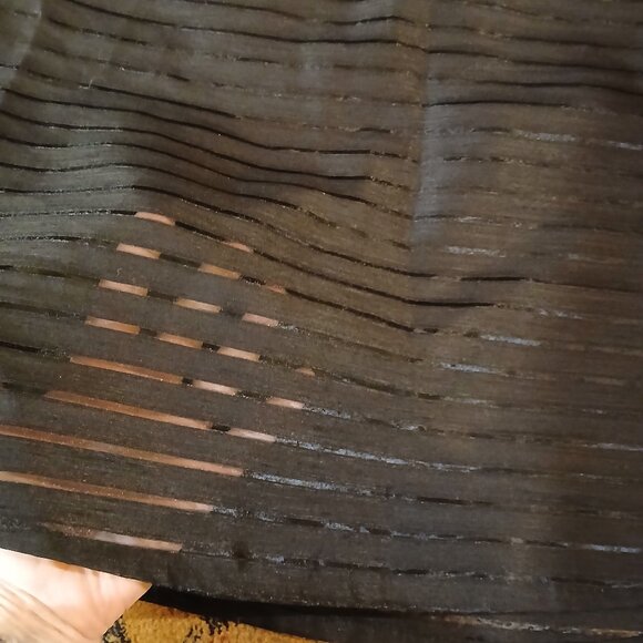 BANANA REPUBLIC Black Sheer A-Line Skirt Size 8 - Picture 3 of 5